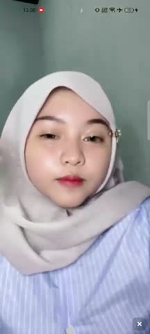 Jilbab gemoy cantik sange