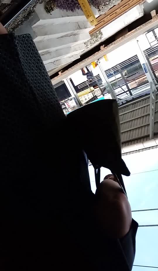 속옷을 훔쳐보는 것 4