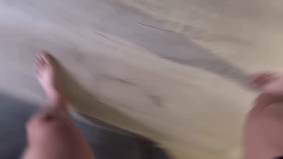 Peeping on Stepsister Ended Up with Sucking a Cock and Fucking Her Pussy