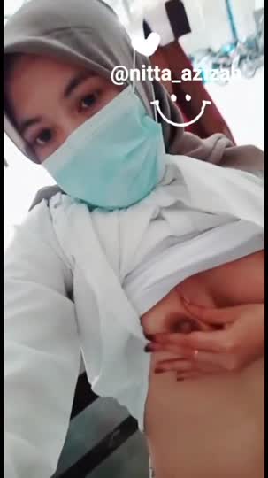 Nitta azizah Eksib Hampir Ketahuan – Videy Indo