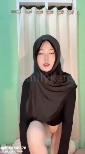 Watch Hijab Emily – (3)