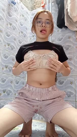 1044-Nadira Febriani (4)