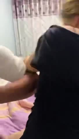 Nonton Video Edukasi (Ketahuan selingkuh digrebek suami dan keluarganya) Indo AV