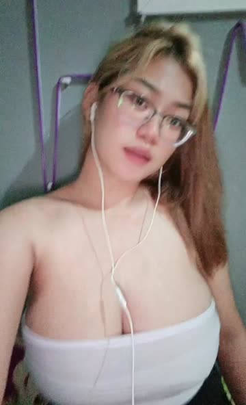 가슴이 큰 여자 3