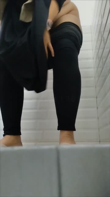 소변을 훔쳐보는 것 3