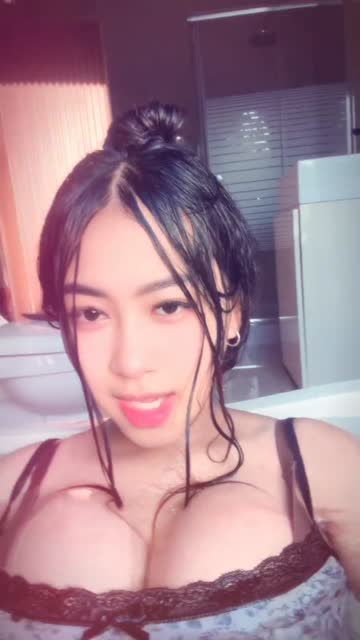 Bokep Indo zarasfraa mandi