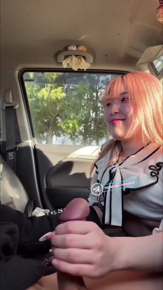 cindo cakep dalam mobil crot dimulut – { Full durasi }