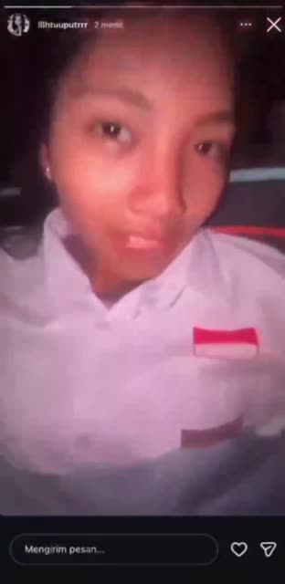 Putus ew nya dibuat story