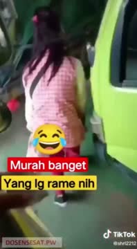 Penjual Yakult harga memeknya murah