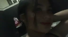 cantik senyum tipis