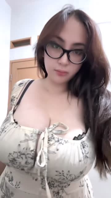 Tante Felicia tobrut super pamer unting