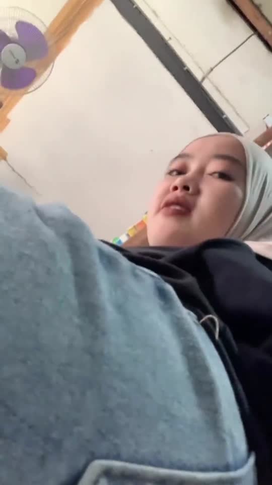 Nonton Video Ceweknya mau kalau pakek kondom aku takut hamil yankkkk Indo AV