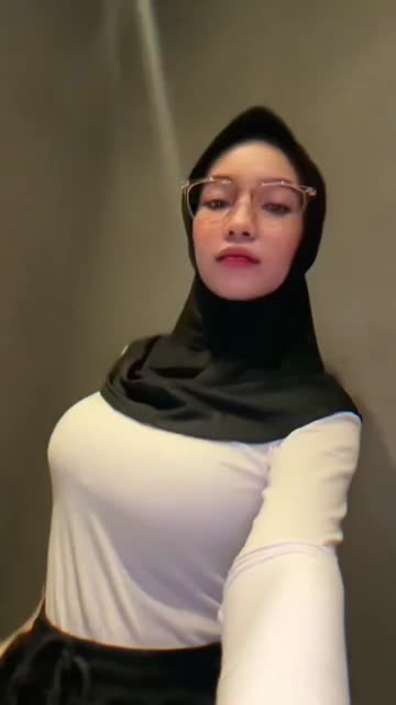 Bokep Indo fadilah ootd