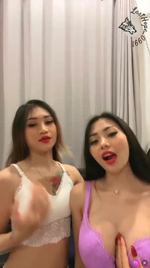 Lulu Spark and Friend Lacur HOT Metropolis Sexy Tetek Gede PEPEK Tembem Empuk Rasa Juice Belimbing ¬