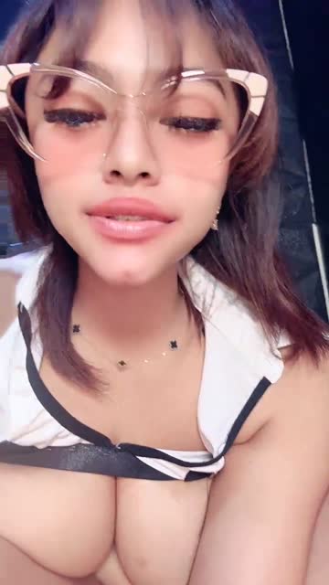 Bokep Indo W⁶⅞uennemzkk39dijeu37urjnwodkfne02idjnrisie8