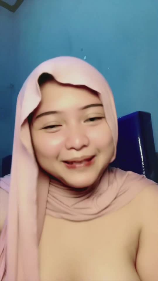 Bokep Indo SelenaReqPakeJilbabDildoGeterDM