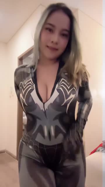 itsanica black spider