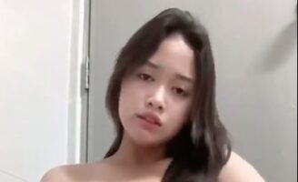 Memek Gatel Ayangg Pengennya Colmek Mulu Nih Doi
