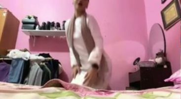 Clara show Memek Hijabers