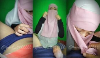 Istriku Nyepong Masih Kenakan Mukenah Sungguh Bini Idaman