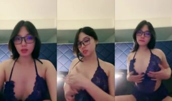 Julia Lea show Uting Coklat Mulus