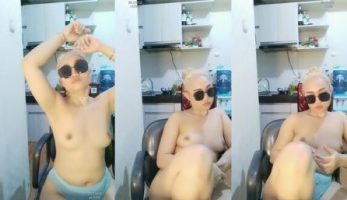 Mollyy Joget sambil Telanjang Dada Santuy