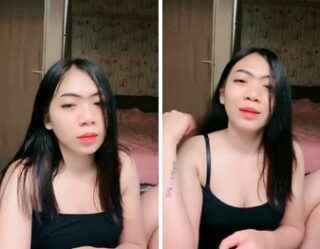 Sheryl Remas Toket Nungging Ngangkang Hot