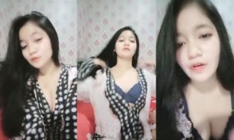 Si Cantik Tyana Polos Mulai Berani Show Belahan Nenen