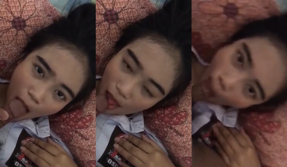 Abg Sma Nurut Banget Disodorin Kontol