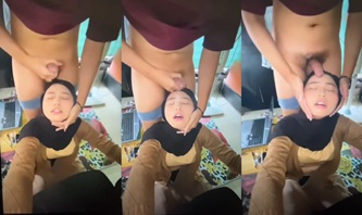 Hijab Amalia Mutia Crott Dimuka