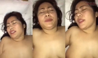 Budhe Menjerit Kesakitan Digenjot Ponakan Mesum