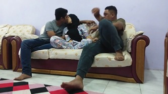 Cewek Hijab Digilir Sama Debtcolector Karna Utang