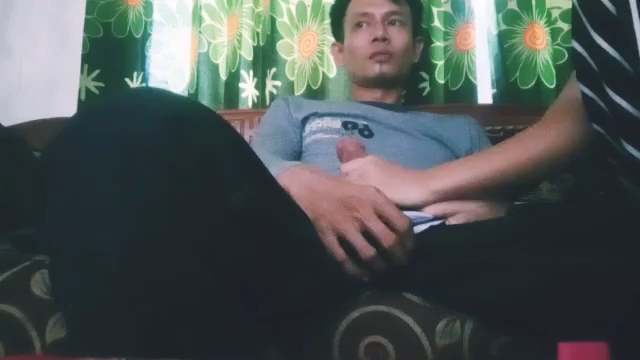 Kuli Jawa Terpuaskan Oleh Gadis