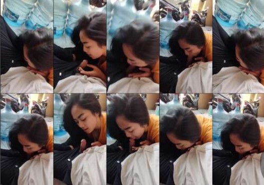 Dinda Sepongin Penjual Galon Isi Ulang