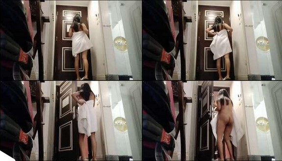 Siskaeee Prank Lepas Handuk Roomboy Hotel