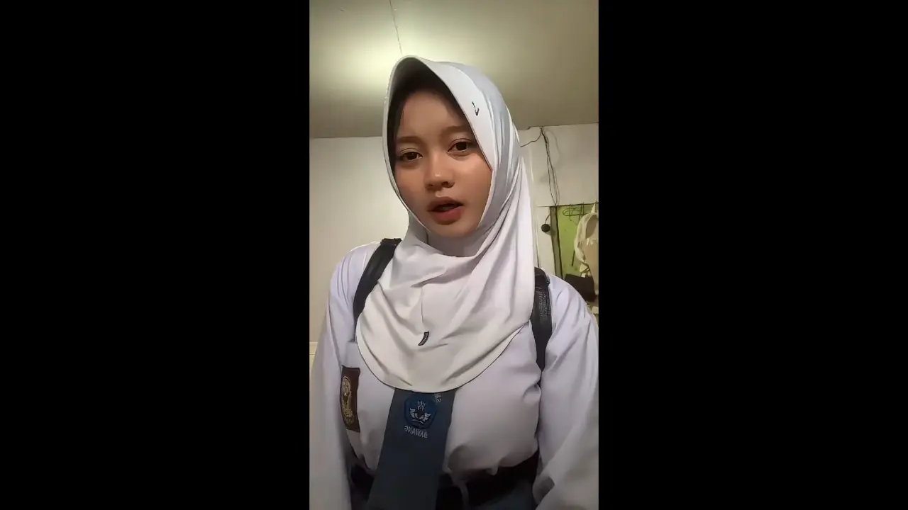 Acha_Anak_SMA_Remes_Nenen_Biar_Tobrut