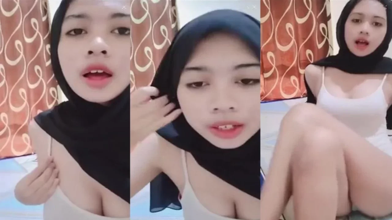 Indo Hijab Cantik Seksi Pamer Body Sambil Mendesah