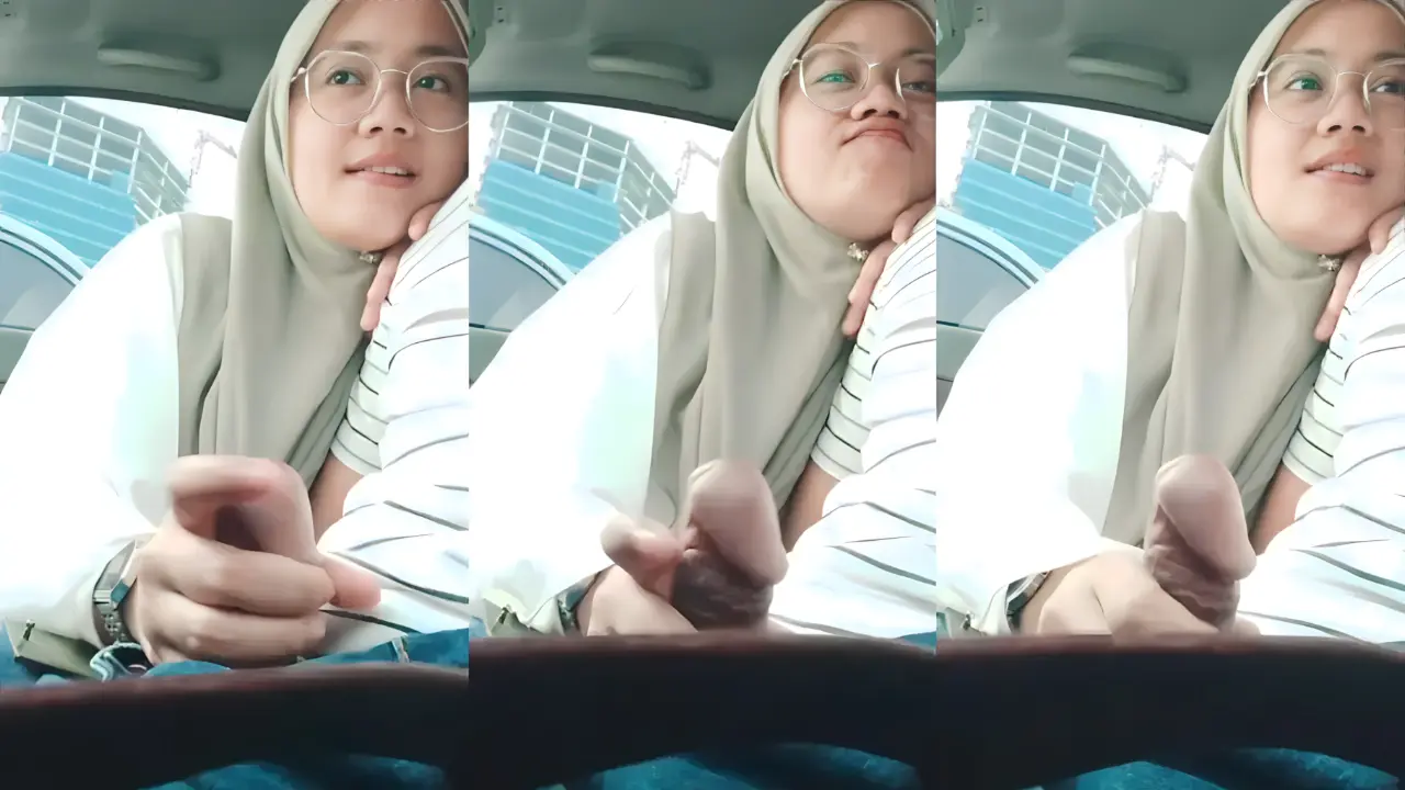 Hemm cewek model gini gimana ngerayunya kok mau ya wkwk di suruh ngocokin ahhh