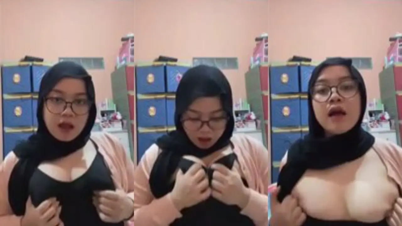 Hijab kacamata remes toket (240)