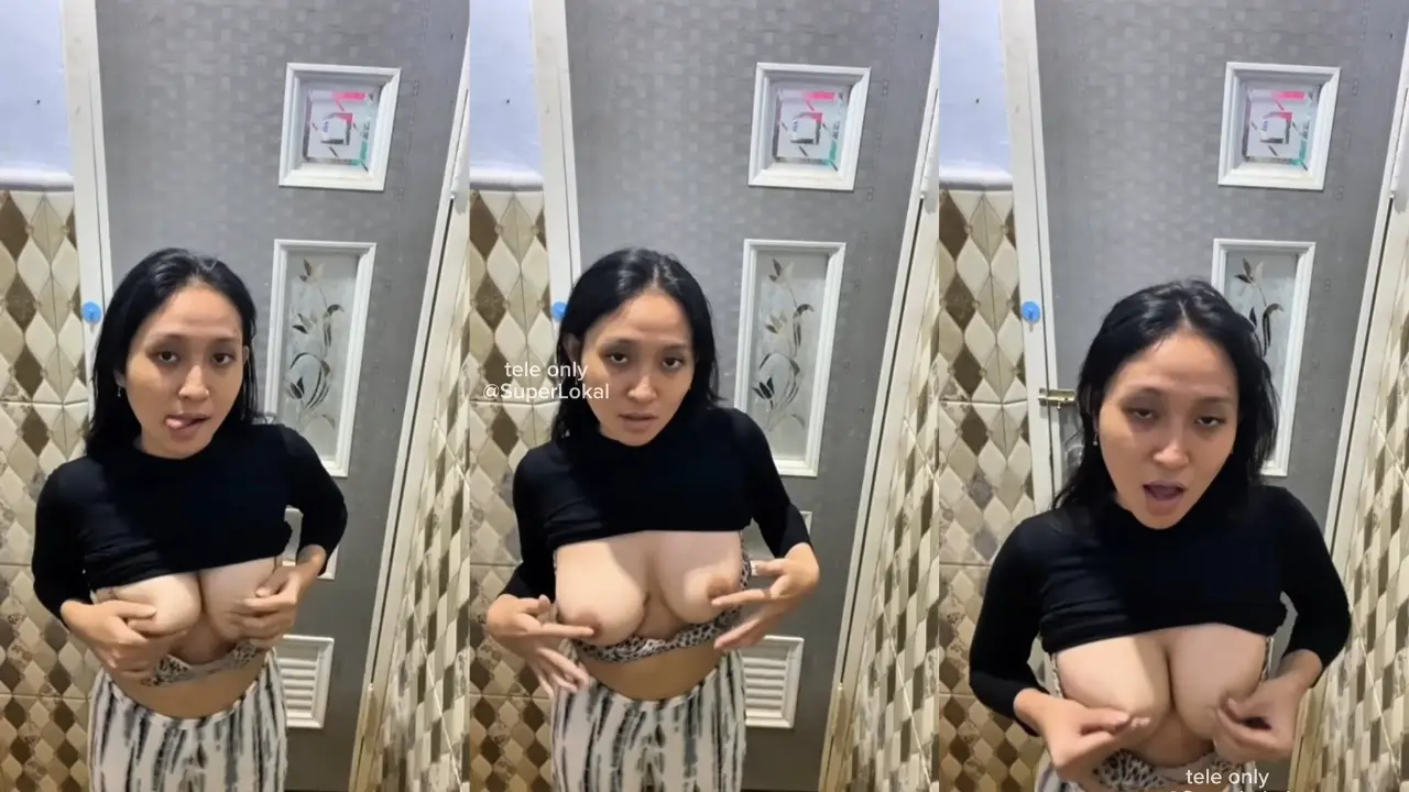 Keluarga lagi ngumpul cewenya sange kirim pap buat pacar mau diewenya