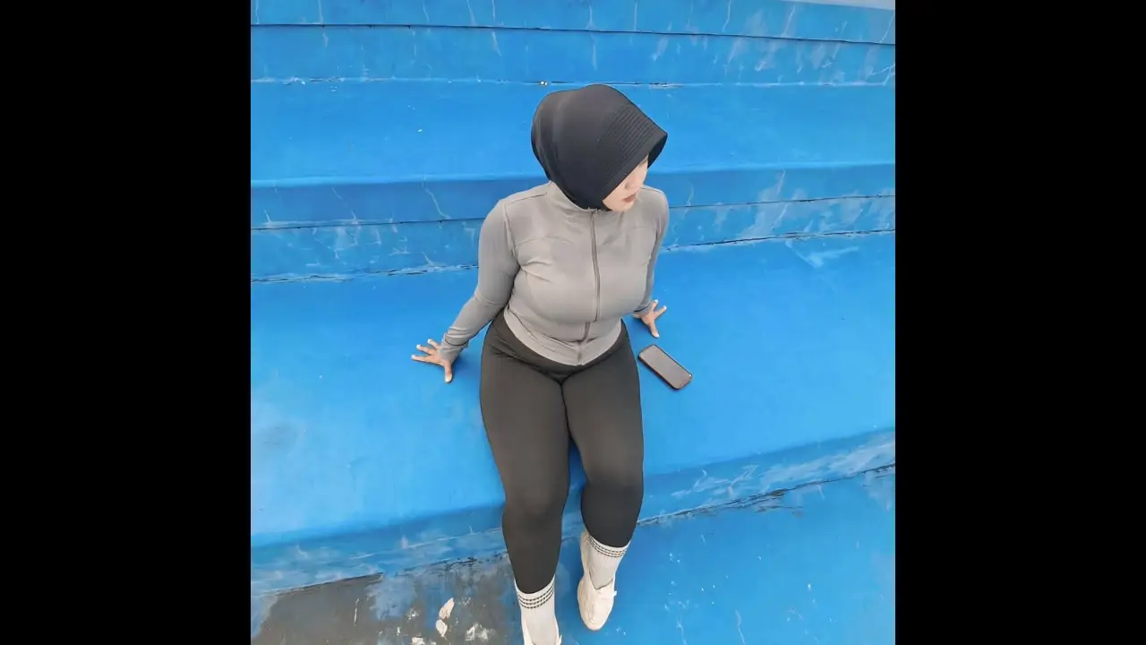 malu malu tapi mau
