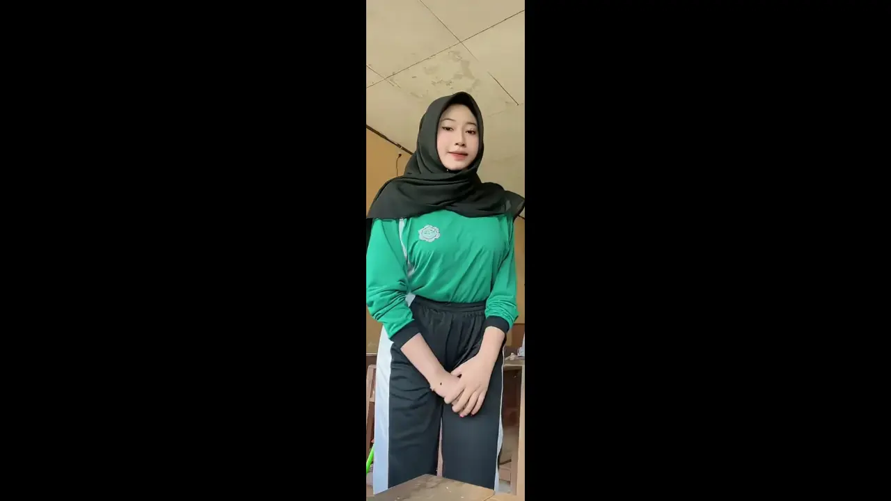 Pelajar SMA N 1 lemajang nyepong di mobil 1