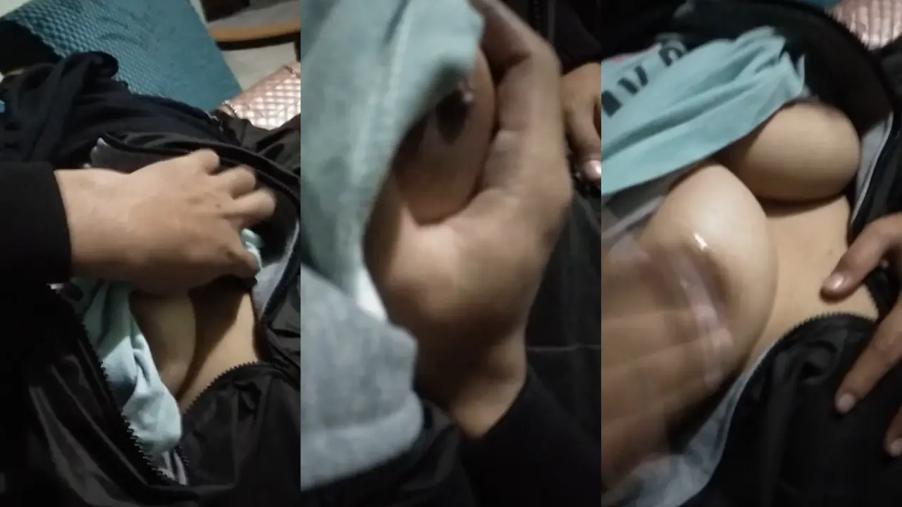 remes tete ayang lagi pacaran di d ruang tamu