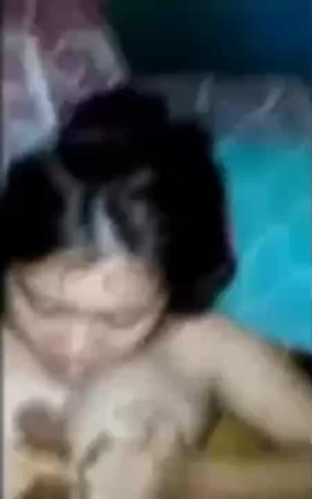Abg Chubby Di Kuncir Nyepong Batuk Batuk
