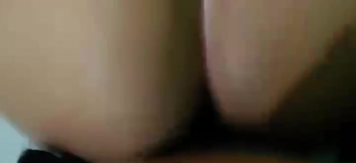 Abg Kristin Saputri Di Sodok Pake Baju Ungu
