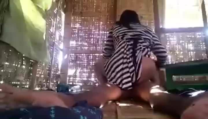 Bokep Anak Kampung Mesum di Gubug Part 2