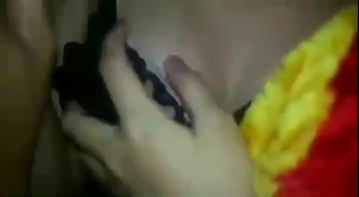 Cewenya Bilang Geli