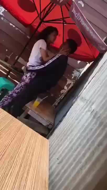 Lagi Viral Abg Ngentot Berdiri Digubuk