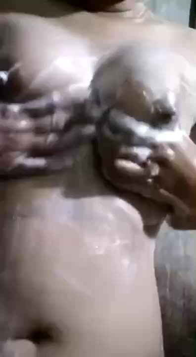 Mandi Harus Pake Sabun