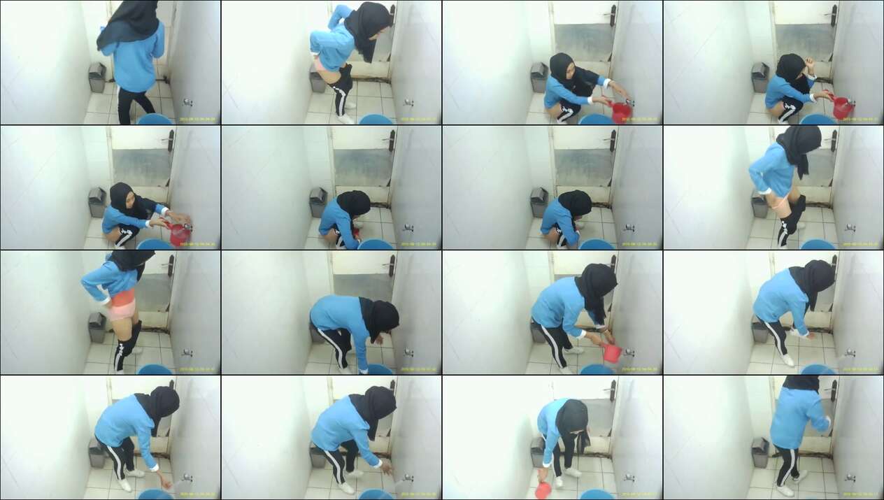 Ngintip Jilbab Kebelet Pipis